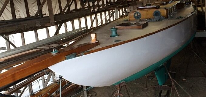 Herreshoff NY30 Cara Mia